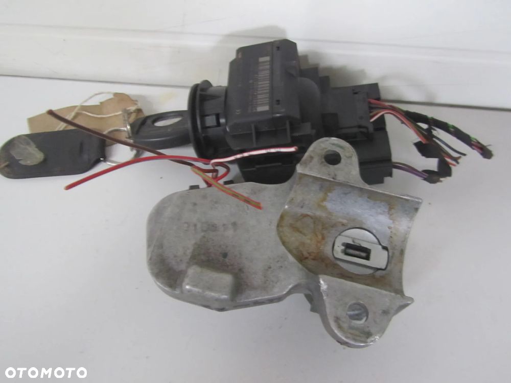 mercedes sprinter 906 stacyjka rygiel  a9069004100 - 2