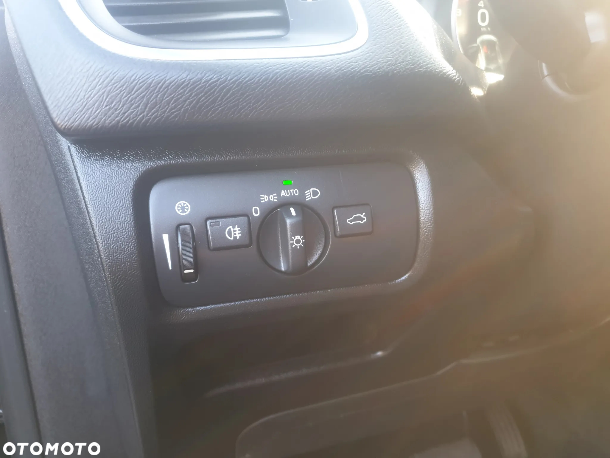 Volvo V40 T3 Drive-E Kinetic - 21