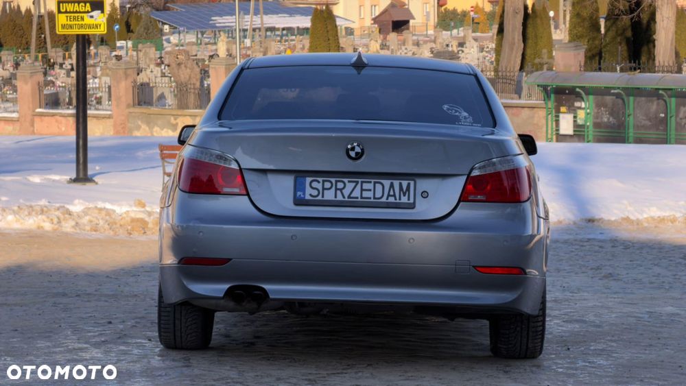 BMW Seria 5 520i - 22