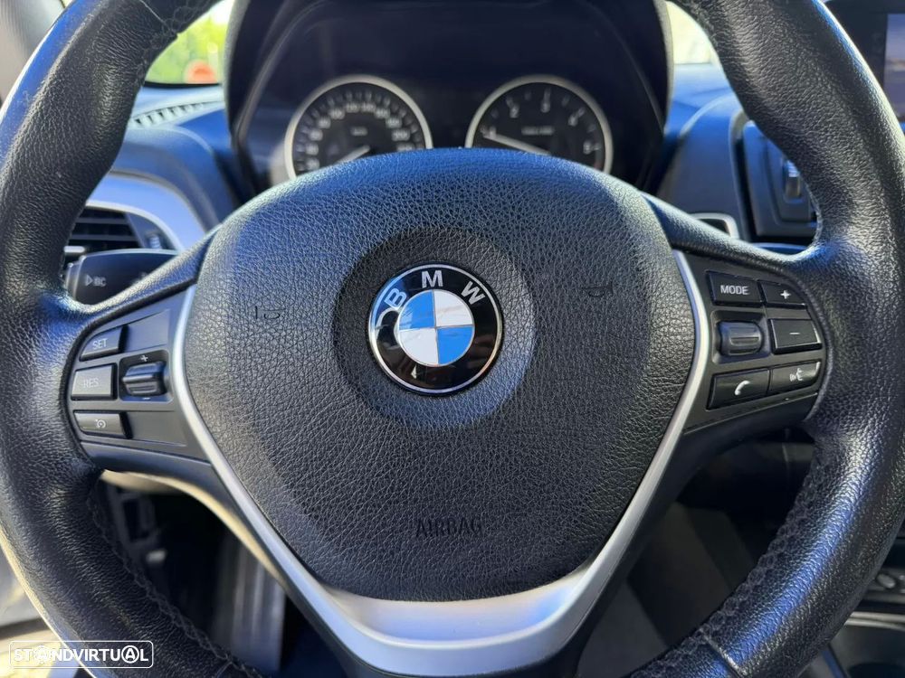 BMW 116 d EDynamics Line Urban - 22