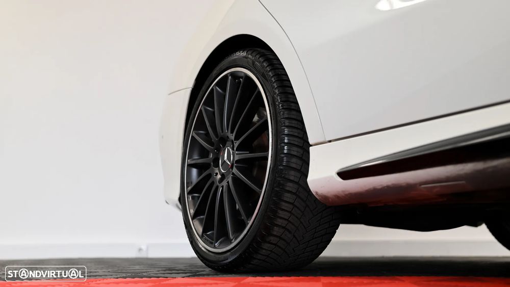 Mercedes-Benz CLA 45 AMG Shooting Brake 4-Matic - 5