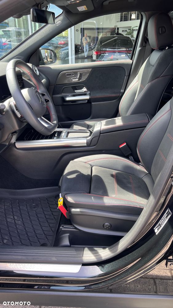 Mercedes-Benz GLA 220 mHEV 4-Matic AMG Line 8G-DCT - 10