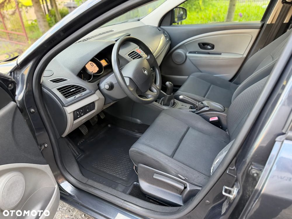 Renault Megane - 18