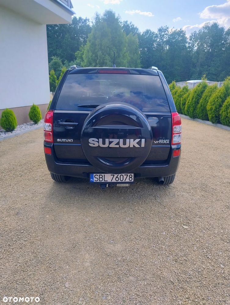 Suzuki Grand Vitara 2.0 De luxe - 13