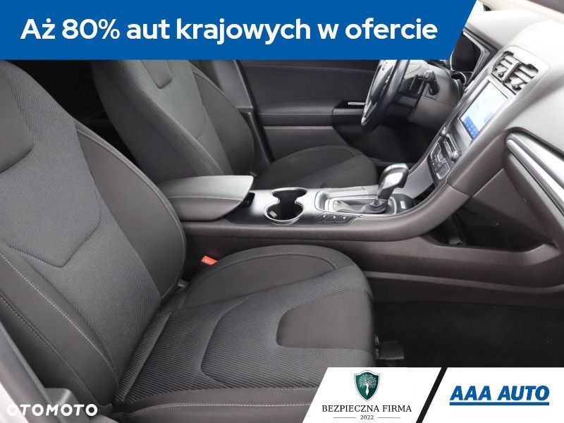 Ford Mondeo SW - 11