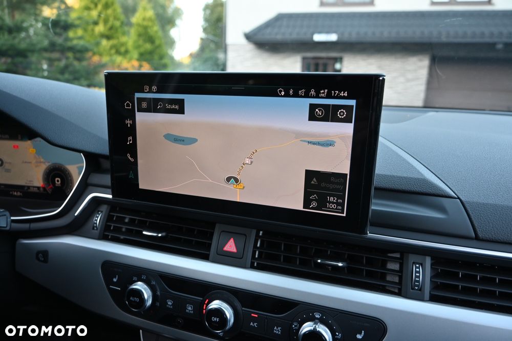 Audi A4 Avant 35 TDI S tronic - 25