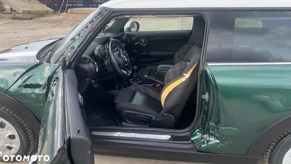 MINI Cooper Seven - 8