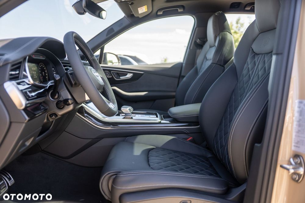 Audi Q7 - 17