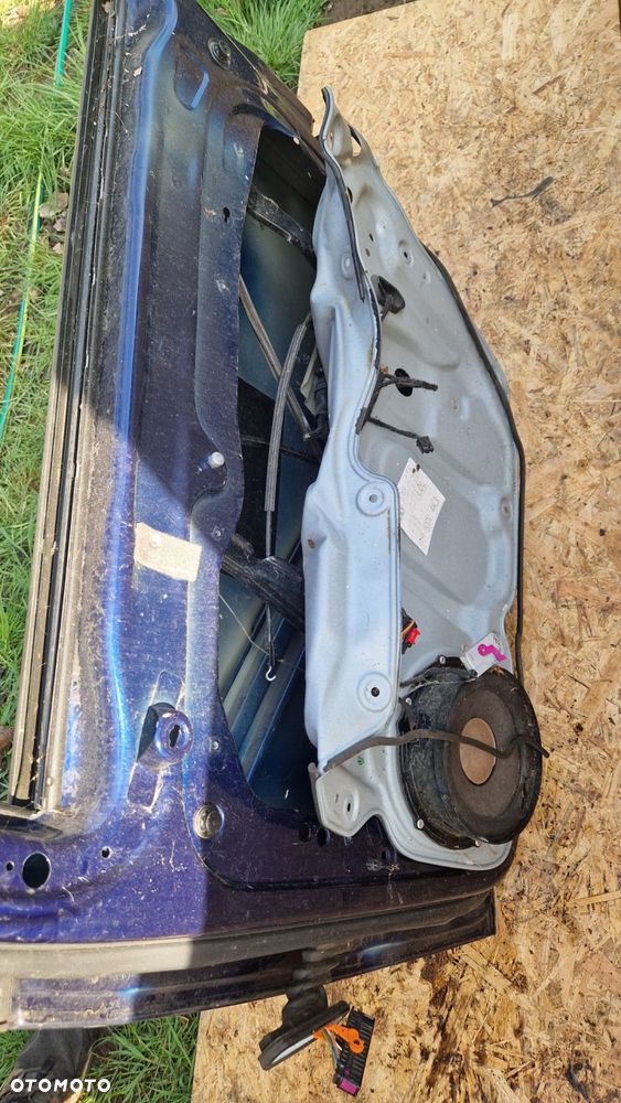 VW TOURAN 03-10  DRZWI PRZÓD PRAWY PRAWA KOD LAK. LD5Q - 7