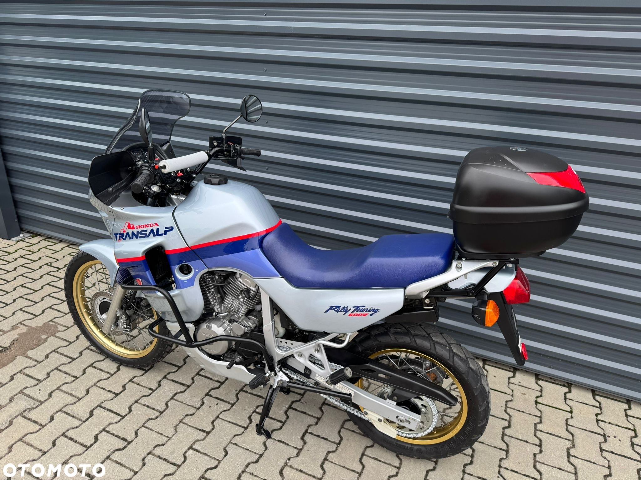 Honda XL - 6