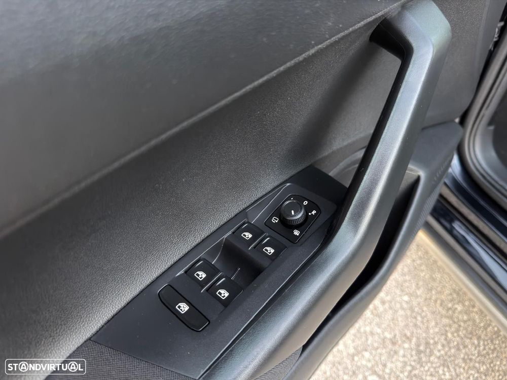 VW Taigo 1.0 TSI Urban DSG - 21