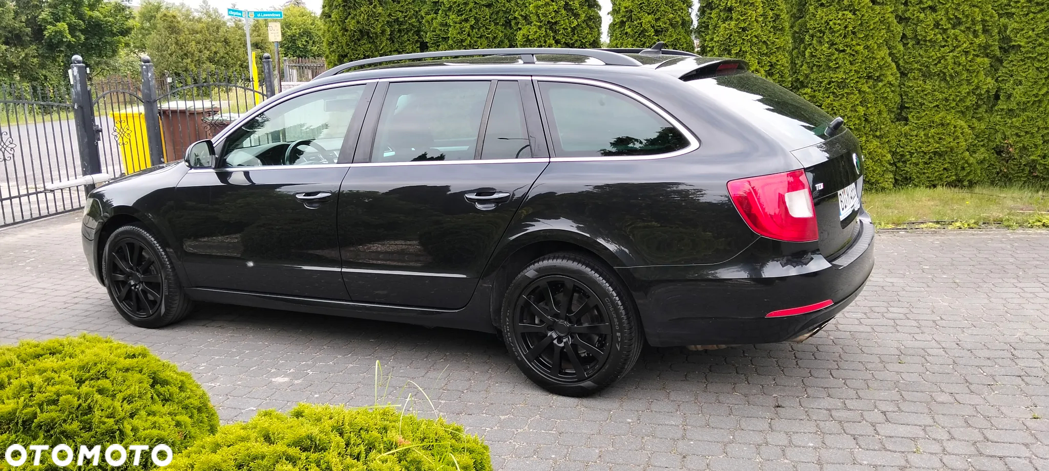 Skoda Superb Combi 2.0 TDI DSG Exclusive - 17