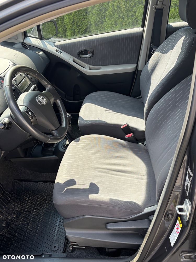 Toyota Yaris 1.33 VVT-i Cool - 13