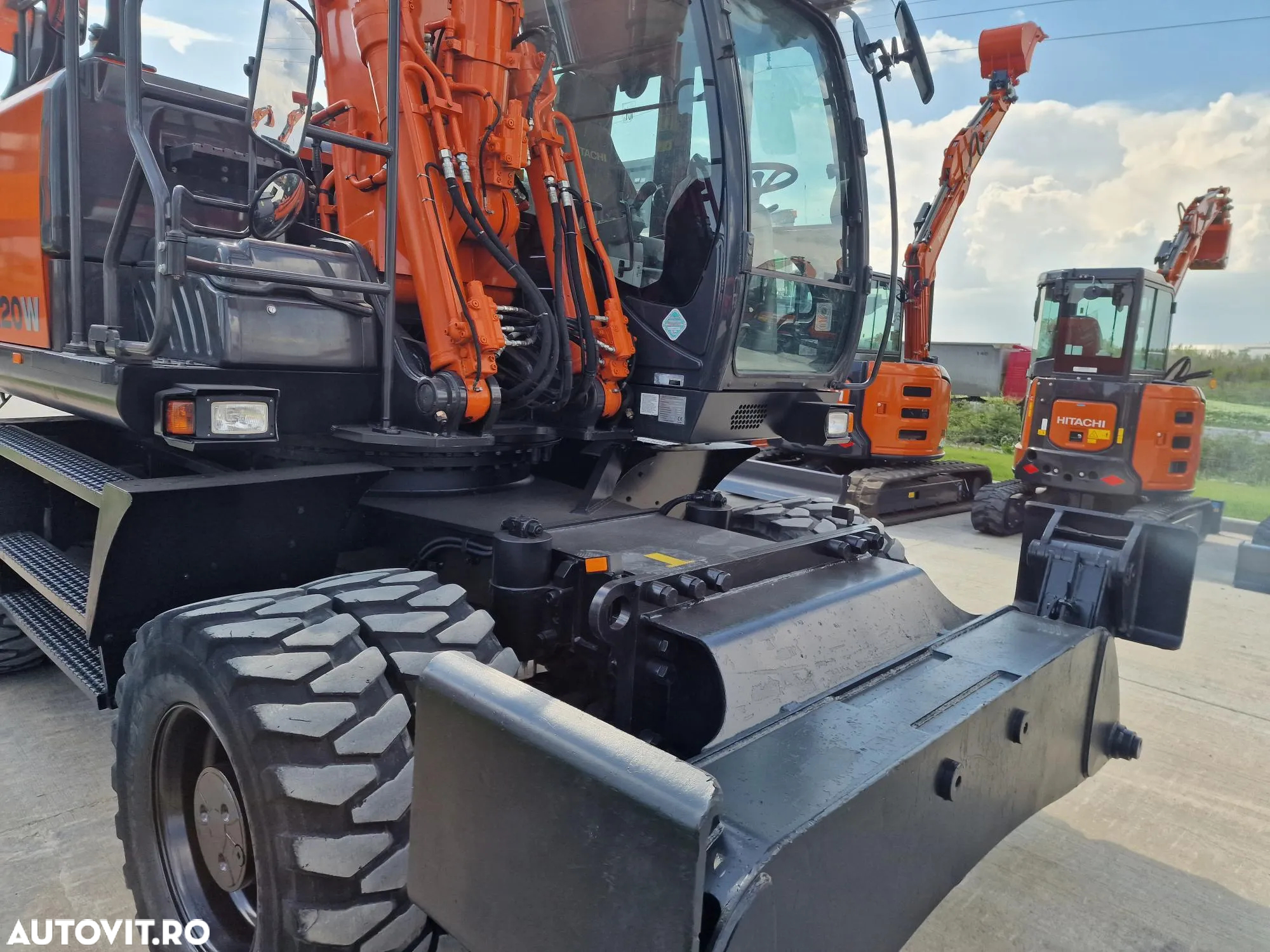 Hitachi ZX220W-6, 22tone, 2019, 4.844h, Cupa NOUA 1,3mc, LAMA si CALE, 3 BRATE excavare, Inst picon, a doua inst hidr, Gresare automata, posibilitate leassing 4 ani, CA NOU, PROMOTIE 109.900 EUR+Tva - 20