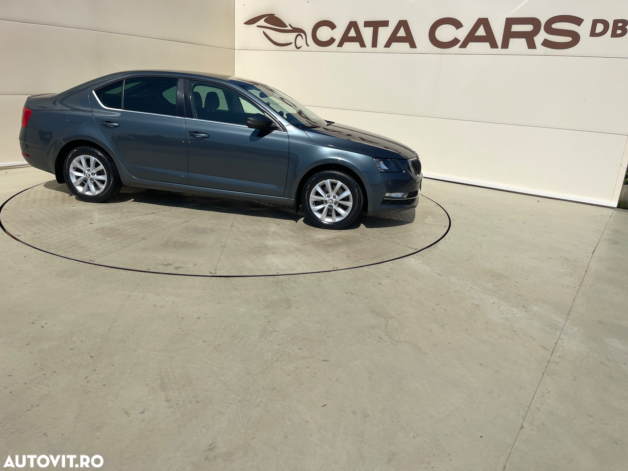 Skoda Octavia 1.8 TSI DSG Style - 20