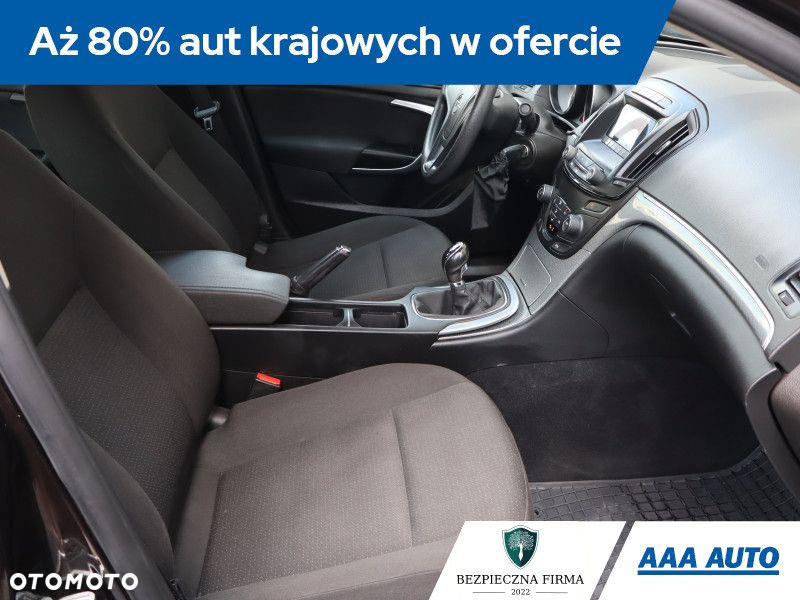 Opel Insignia - 10