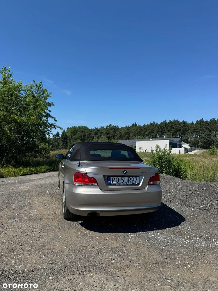 BMW Seria 1 120i - 4