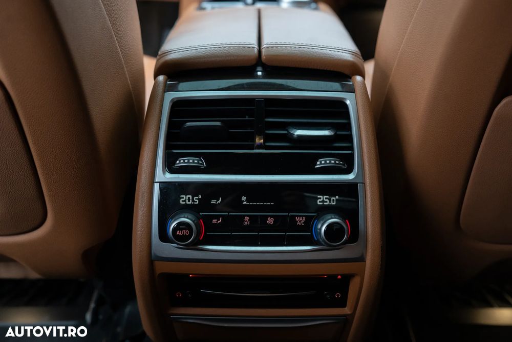 BMW Seria 7 - 27
