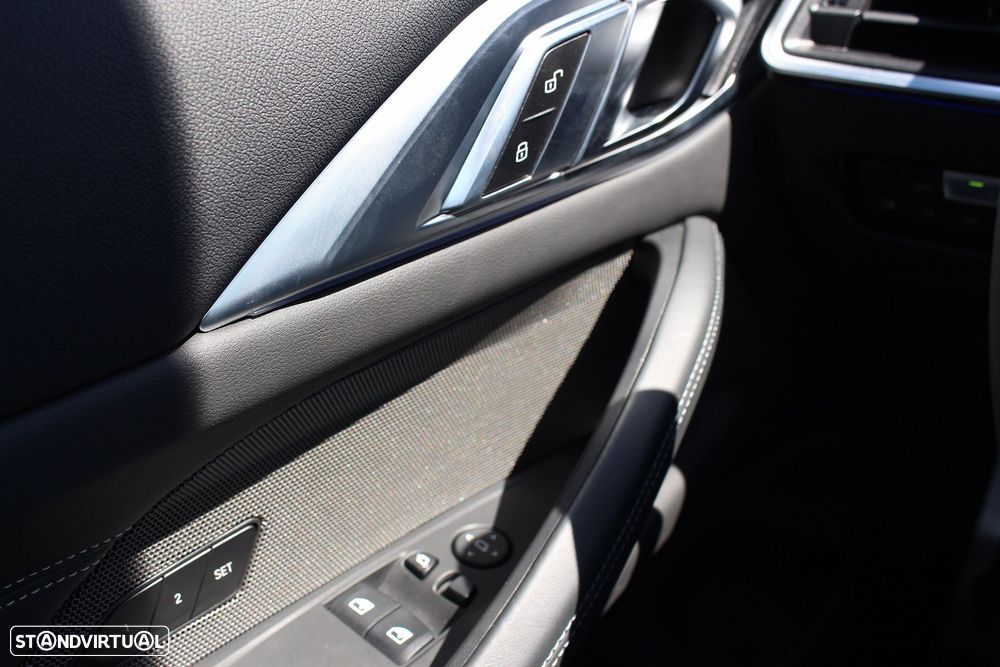 BMW M4 Competition xDrive Pack 50 anos M - 45