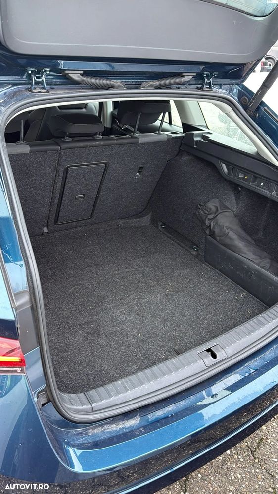 Skoda Octavia Combi 2.0 TDI (Green tec) DSG Style - 20