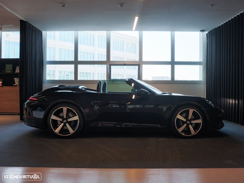 Porsche 911 (992) Carrera PDK - 8