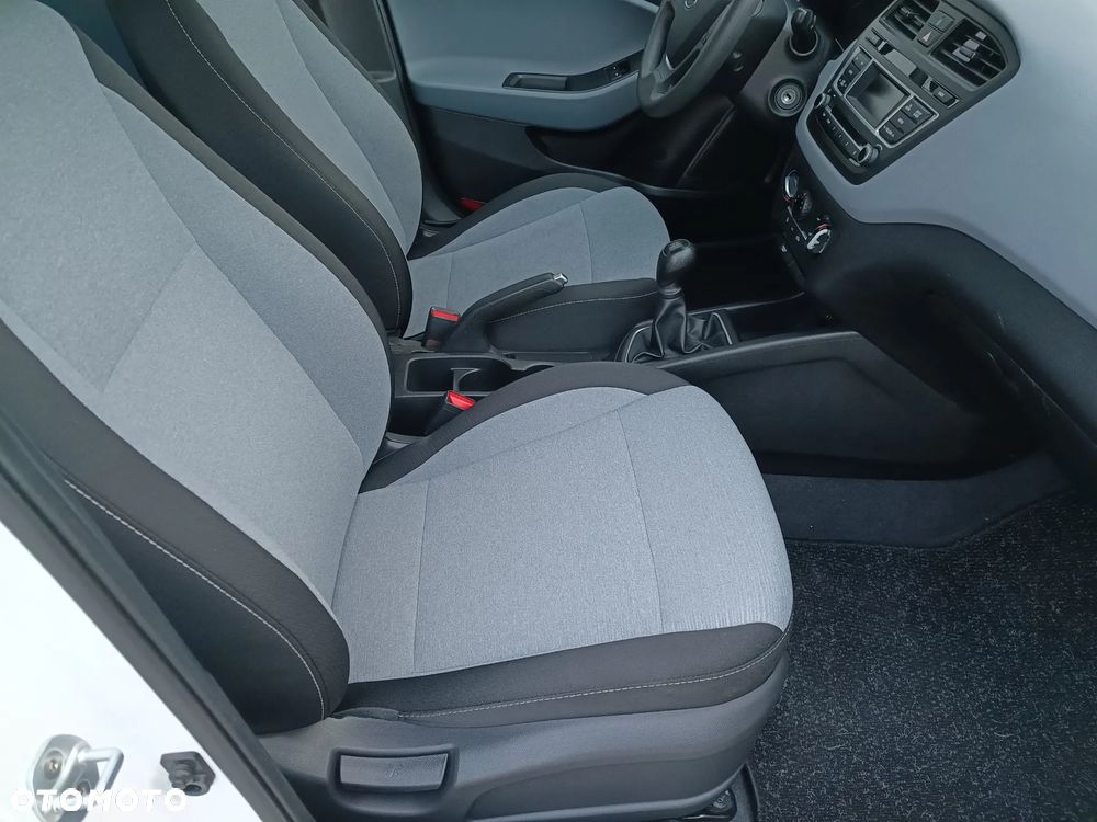 Hyundai i20 1.2 Classic - 28