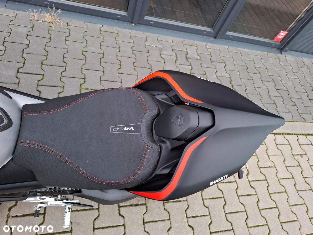 Ducati Streetfighter V4 - 32
