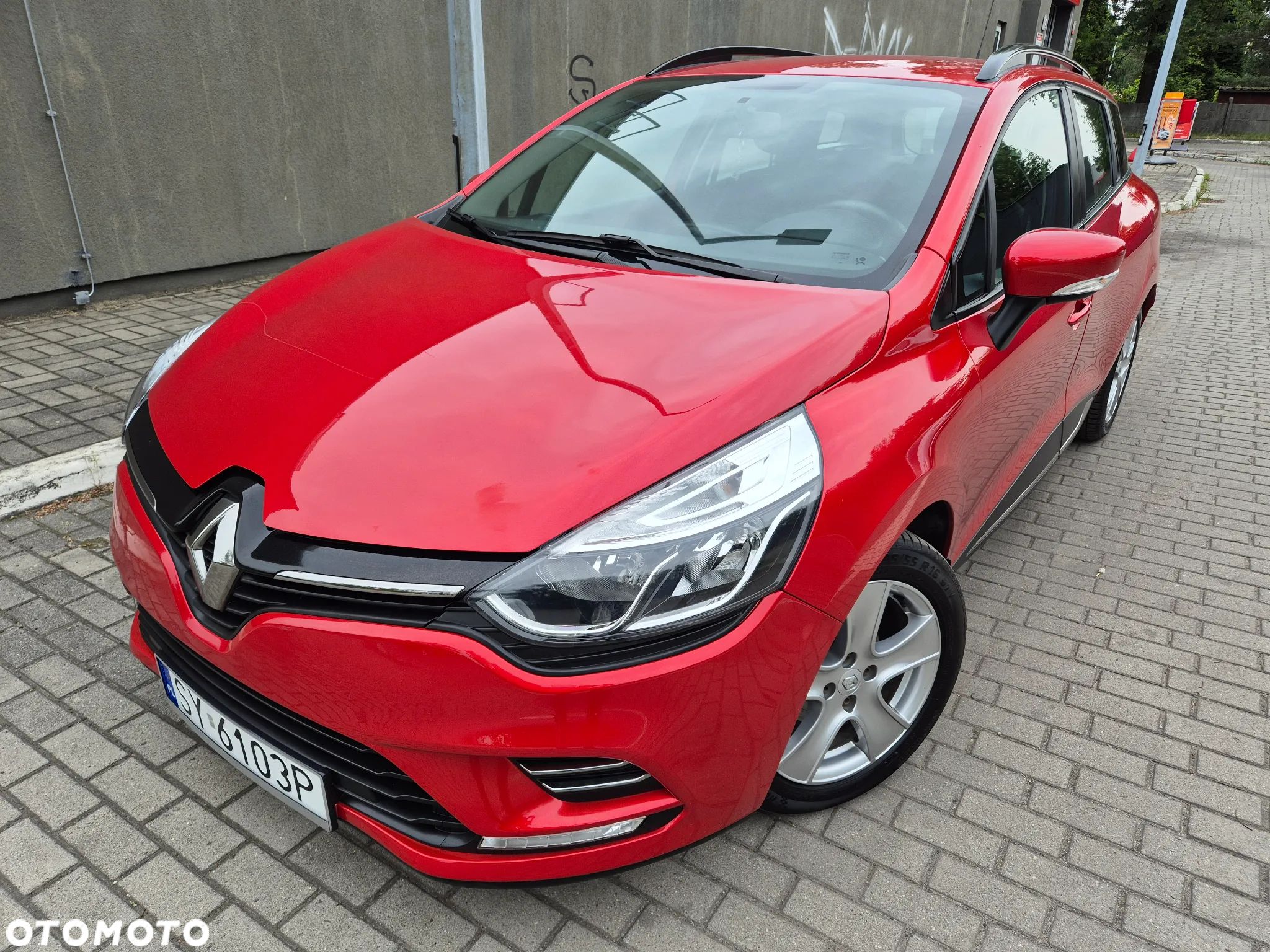 Renault Clio - 1