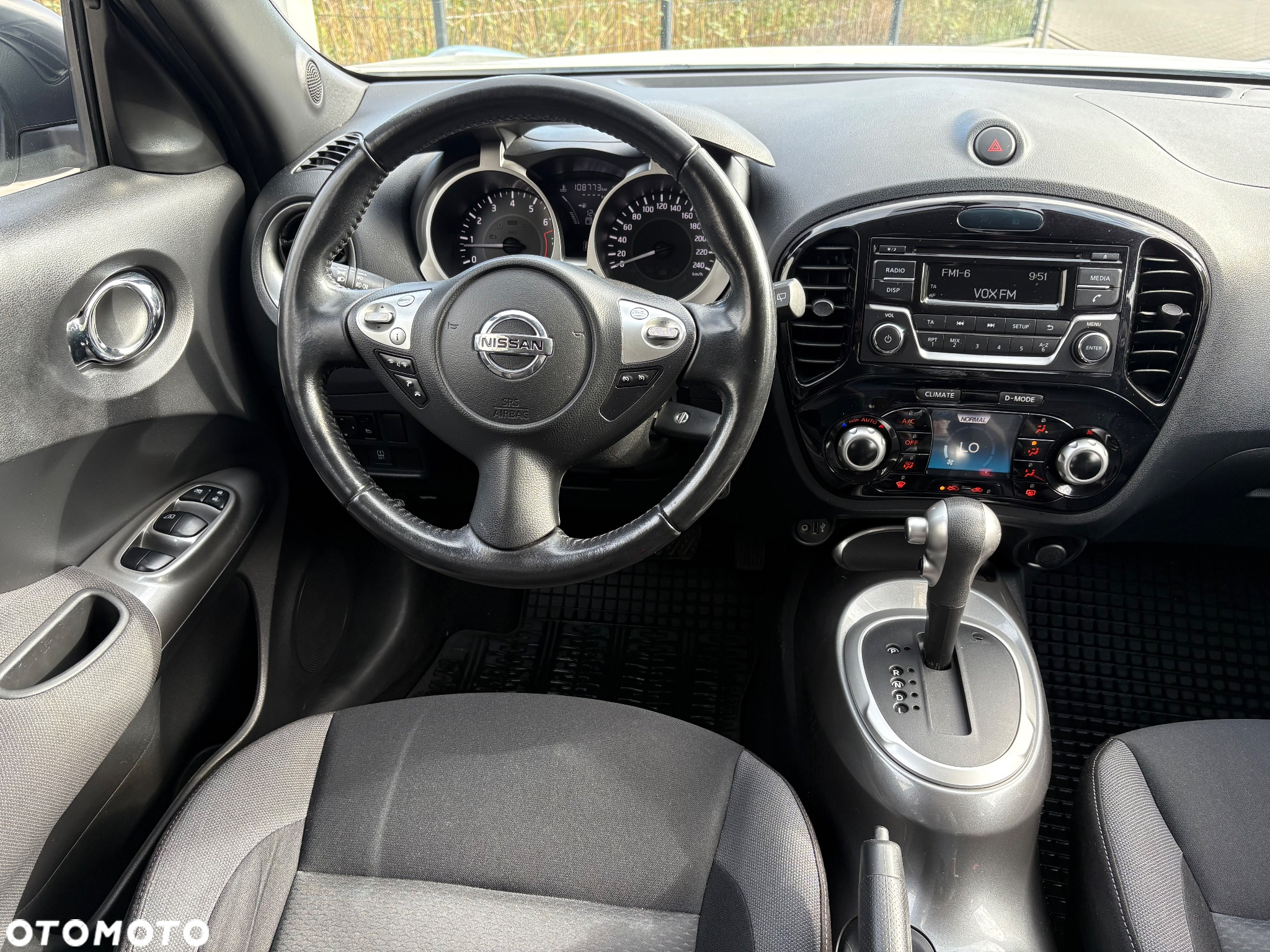Nissan Juke 1.6 Acenta Xtronic - 17