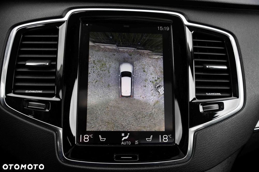 Volvo XC 90 T6 AWD Momentum - 26