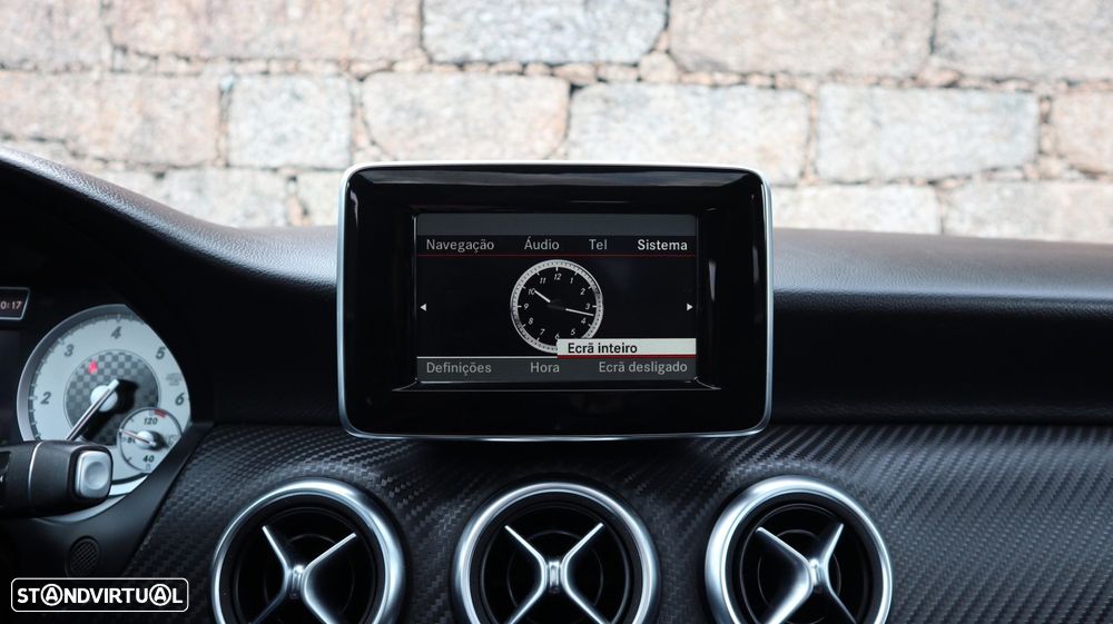 Mercedes-Benz A 160 d AMG Line Aut. - 42