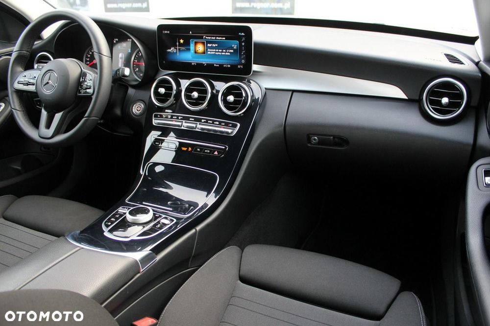 Mercedes-Benz Klasa C 200 d 9G-TRONIC Exclusive - 13
