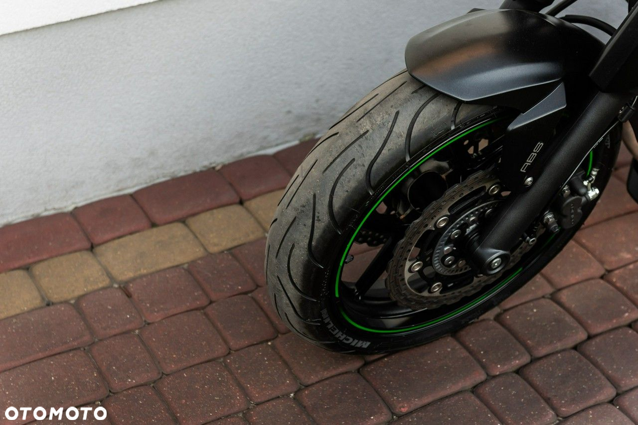 Kawasaki ER - 7