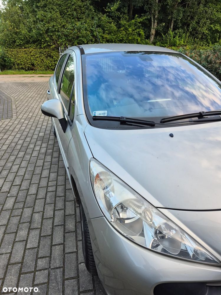 Peugeot 207 - 6