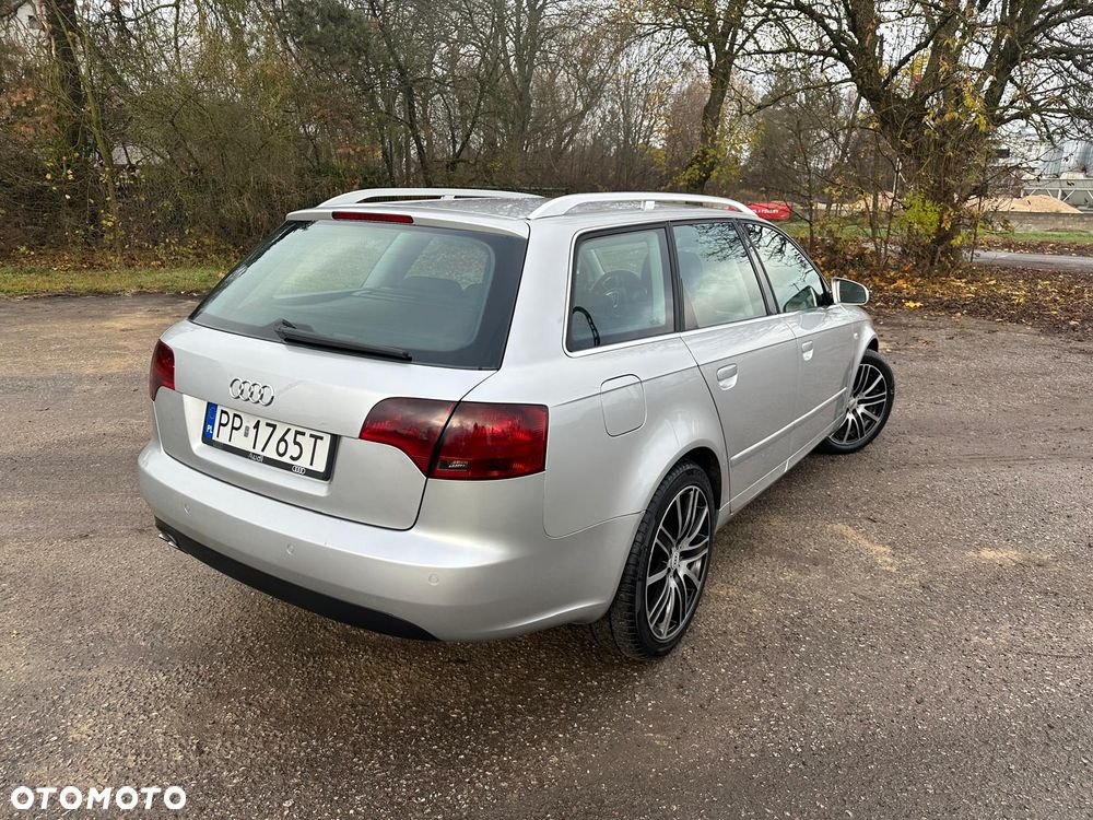 Audi A4 Avant 2.0 TDI - 10