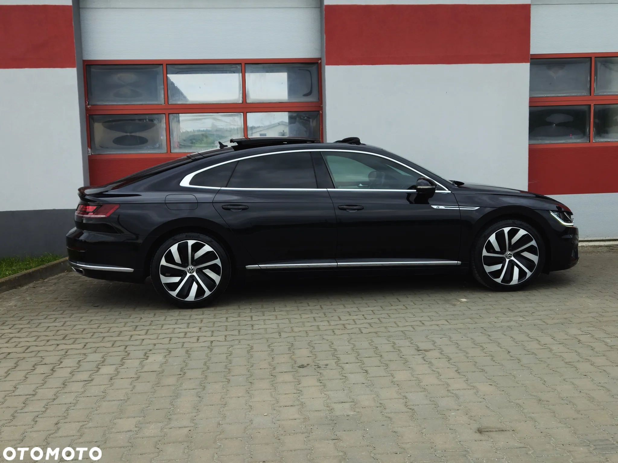 Volkswagen Arteon 2.0 TSI DSG R-Line Edition - 9