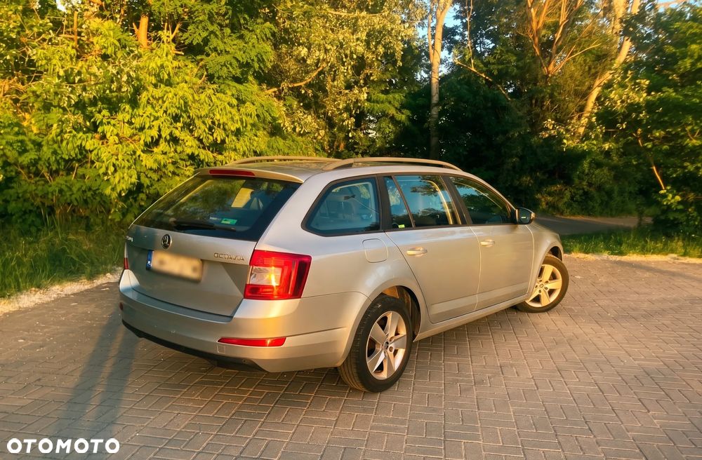 Skoda Octavia 1.6 TDI Ambition - 5