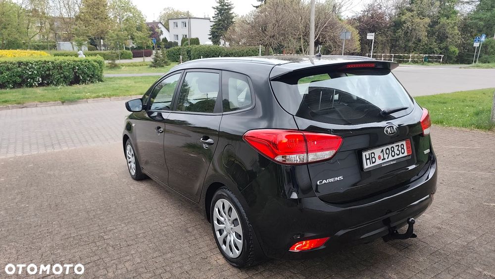 Kia Carens 1.6 GDI Fifa World Cup Edition - 17