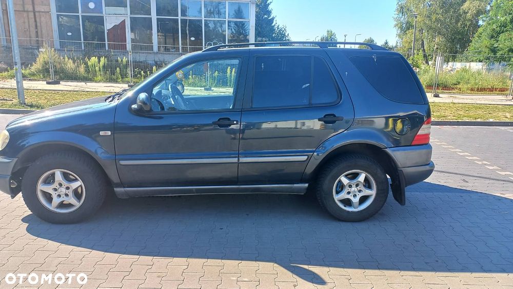 Mercedes-Benz ML 320 - 5