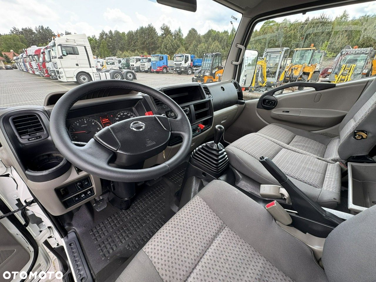 Nissan Cabstar - 26