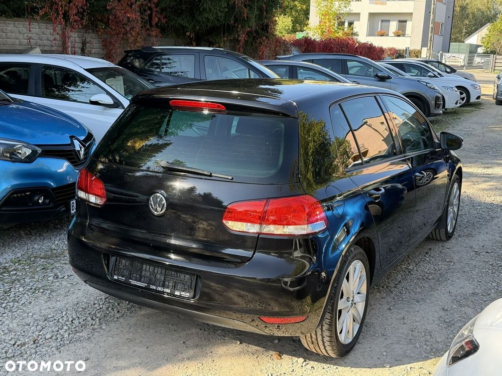 Volkswagen Golf - 10