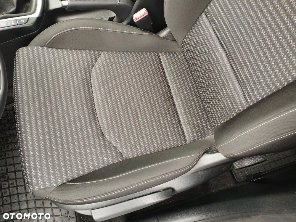 Kia Ceed 1.5 T-GDI M - 13