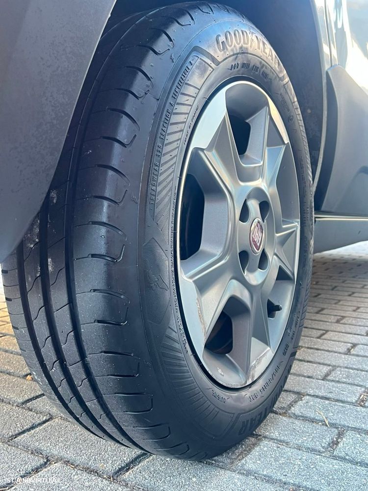 Fiat Fiorino 1.3 M-jet Adventure com 1GD - 28
