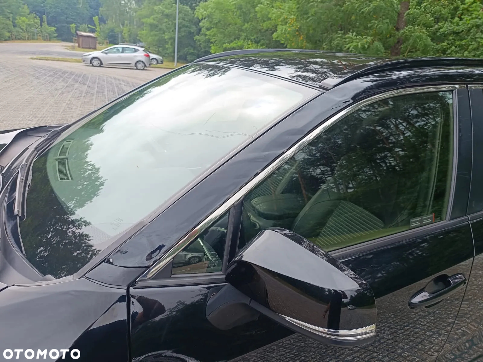 Toyota RAV4 2.5 Hybrid Black Edition by JBL 4x4 - 9