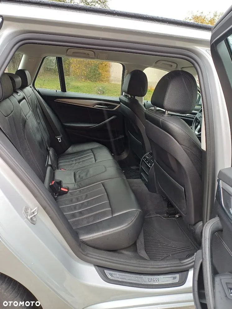 BMW Seria 5 525d - 14