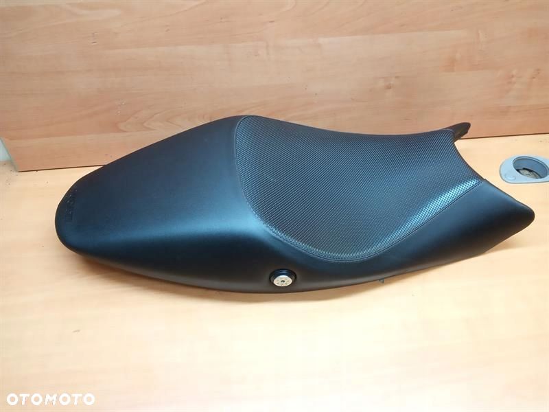 FOTEL KANAPA SIEDZENIE DUCATI MONSTER M796 - 9