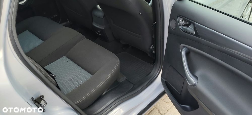 Ford Mondeo 2.0 TDCi Ghia - 14