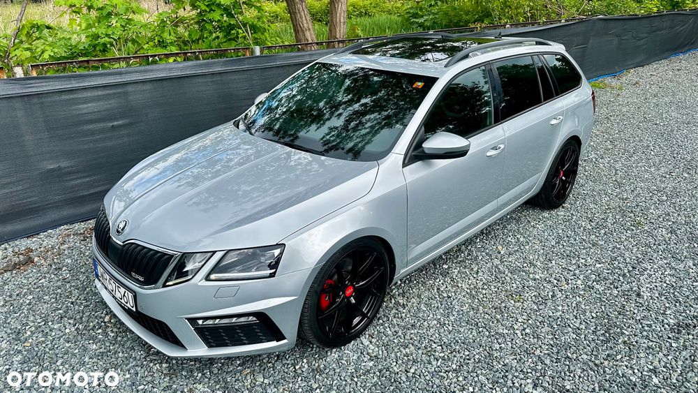 Skoda Octavia 2.0 TDI DSG RS - 35