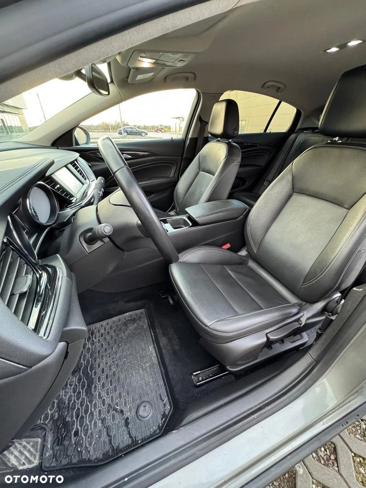 Opel Insignia 1.6 CDTI - 19