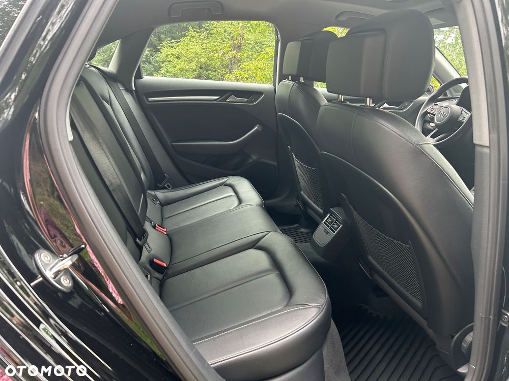 Audi A3 Limousine 40 TFSI Quattro S tronic - 24